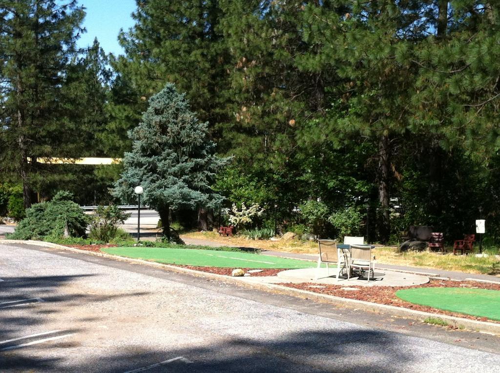 Golden Chain Motel Grass Valley Exterior foto